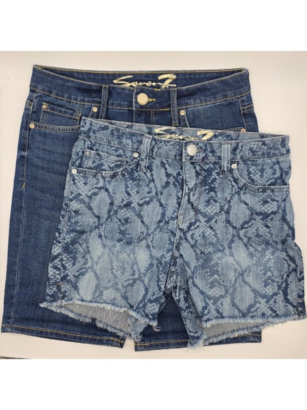 Seven7 Women's Jean Shorts Size 4 Blue Lot of 2 Bermuda & Snake Weekend Short